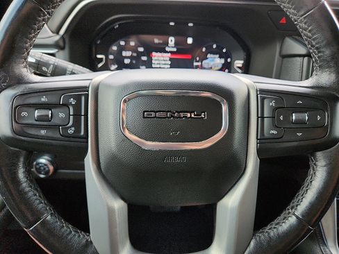 Used 2022 GMC Yukon XL Denali AWD/4WD image 19