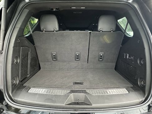 Used 2023 GMC Yukon Denali w/ Denali Reserve Package image 40