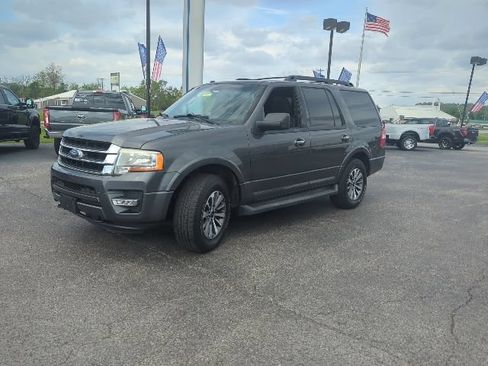 Used 2016 Ford Expedition XLT AWD/4WD image 4