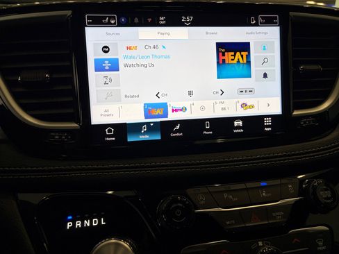 New 2026 Chrysler Pacifica Select image 23