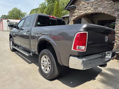 Used 2015 RAM 2500 Laramie w/ Convenience Group AWD/4WD image 3