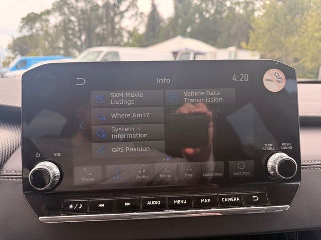 Used 2024 Mitsubishi Outlander AWD image 4