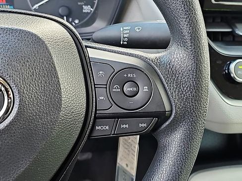Used 2024 Toyota Corolla LE image 21