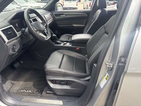 Used 2023 Volkswagen Atlas Cross Sport SE AWD/4WD image 23