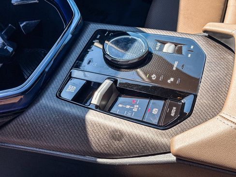 Certified 2025 BMW X3 xDrive30i w/ M Sport Package image 19