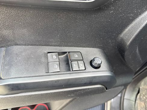Used 2021 Toyota Tacoma SR AWD/4WD image 10