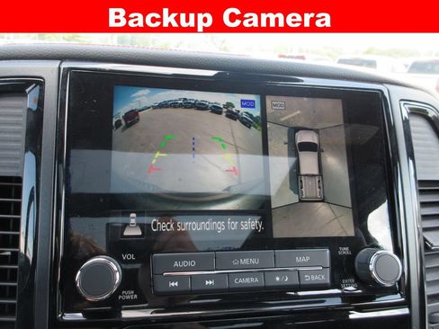 Used 2021 Nissan Titan PRO-4X w/ Pro-4x Convenience Package AWD/4WD image 17