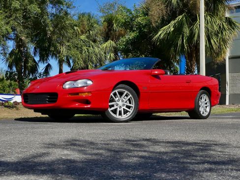 Used 2000 Chevrolet Camaro Z28 w/ SS Performance/Appearance Pkg image 12
