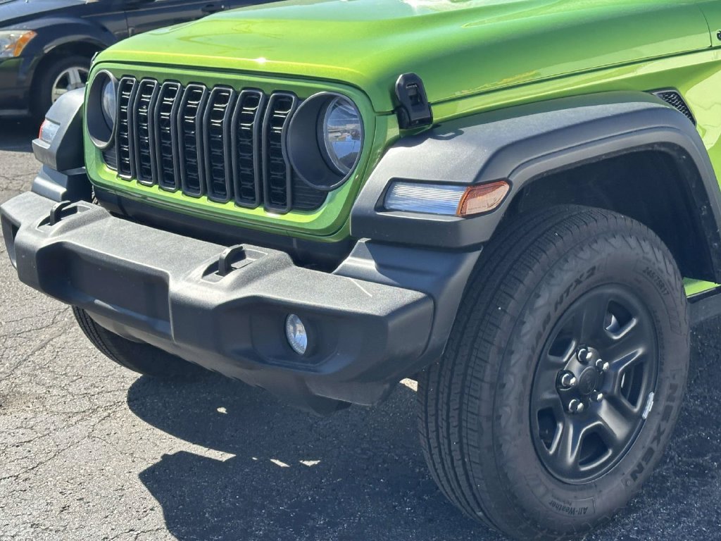 Used 2026 Jeep Wrangler Unlimited Sport AWD/4WD image 8