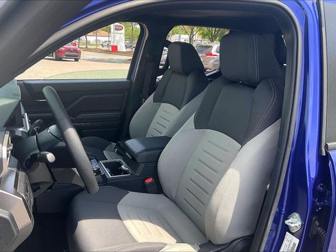 Used 2025 Toyota Tacoma TRD Off-Road image 29