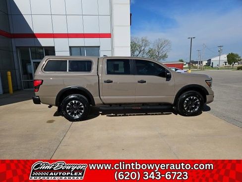 Used 2023 Nissan Titan PRO-4X w/ Pro-4x Convenience Package image 7