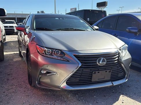 Used 2017 Lexus ES 350 image 3
