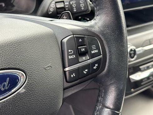 Used 2020 Ford Explorer XLT w/ Equipment Group 202A AWD/4WD image 33
