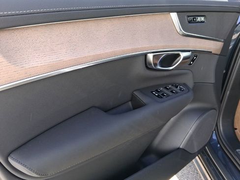 New 2026 Volvo XC90 B5 Core w/ Protection Package AWD/4WD image 9
