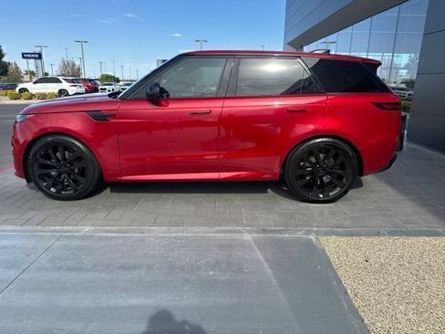 Used 2026 Land Rover Range Rover Sport Dynamic SE AWD/4WD image 8