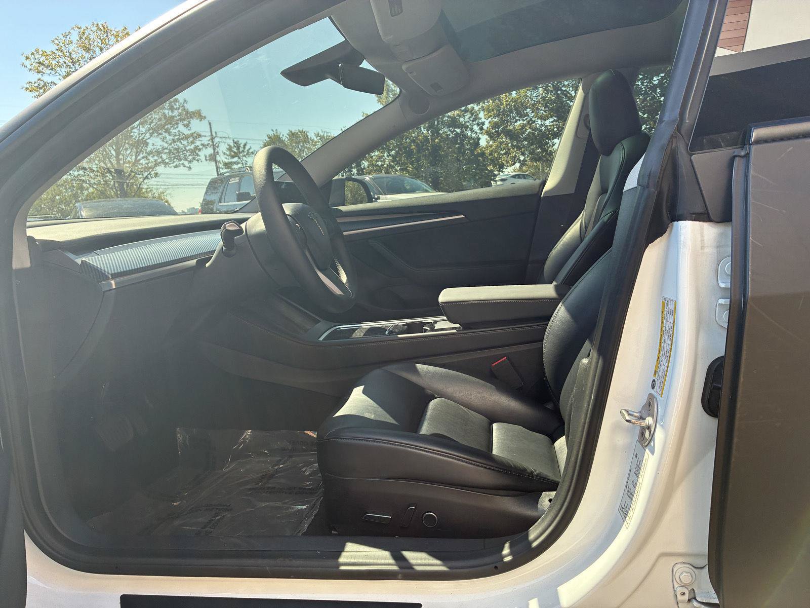 Used 2022 Tesla Model 3 Long Range AWD/4WD image 21