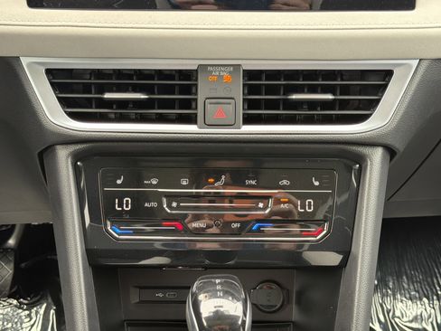 New 2026 Volkswagen Taos SE AWD/4WD image 20