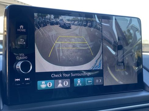 New 2025 Honda Pilot Elite image 17