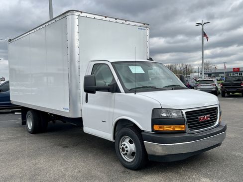 New 2025 GMC Savana 3500 Extended w/ Power Convenience Package RWD image 1