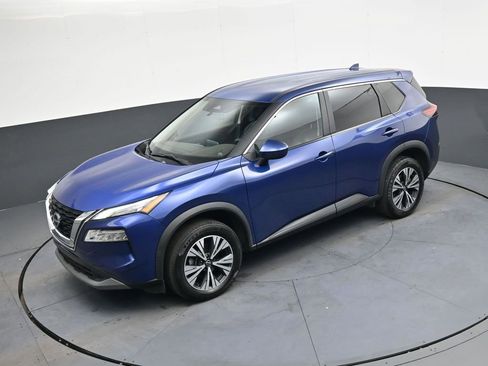 Used 2023 Nissan Rogue SV image 32