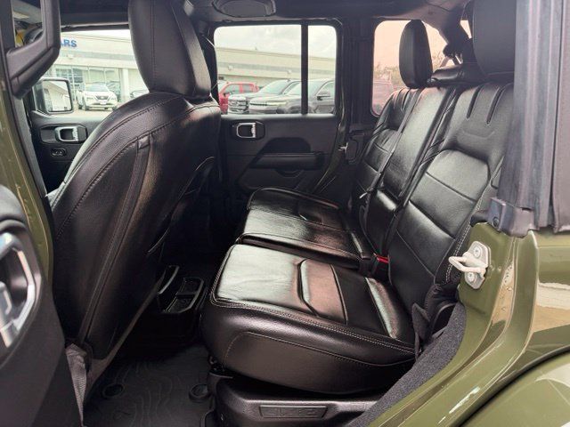 Used 2023 Jeep Wrangler Unlimited Sahara w/ Cold Weather Group AWD/4WD image 11