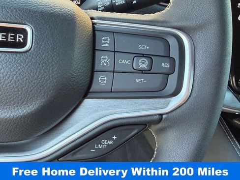 New 2026 Jeep Grand Wagoneer L 4WD image 17