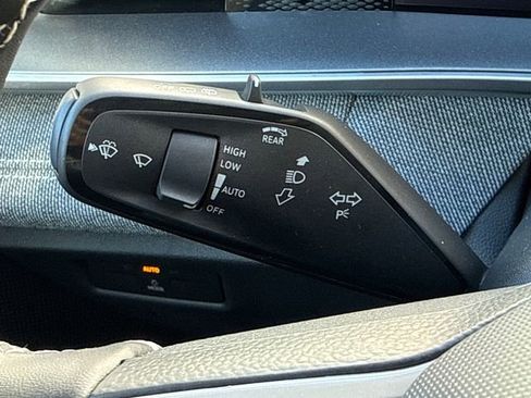 New 2026 Volkswagen Tiguan S image 42