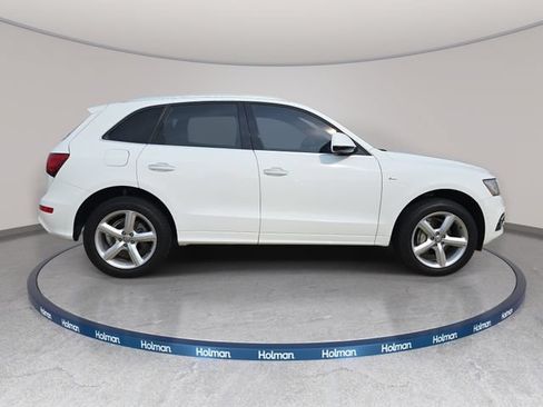 Used 2017 Audi Q5 2.0T Premium Plus w/ Technology Package AWD/4WD image 5