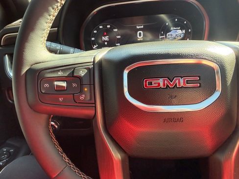 Used 2023 GMC Yukon AT4 w/ Technology Package image 14