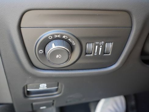 Certified 2023 Jeep Grand Cherokee L Summit image 29