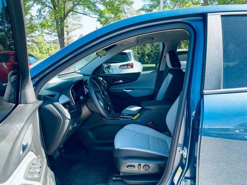 Used 2024 Chevrolet Equinox LS w/ LS Convenience Package FWD image 11