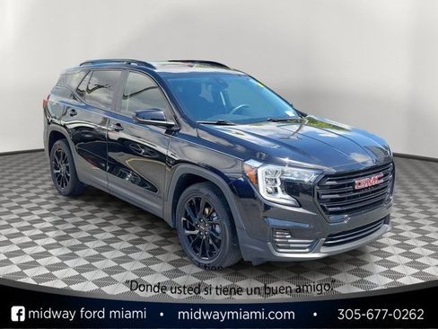 Used 2023 GMC Terrain SLE w/ Driver Convenience Package FWD image 1