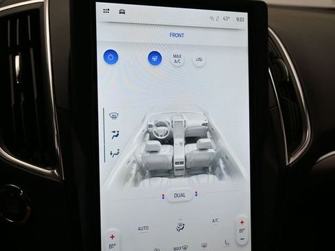 Certified 2022 Ford Edge Titanium w/ Equipment Group 301A image 21