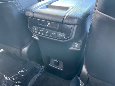 Used 2025 Toyota Grand Highlander FWD image 25