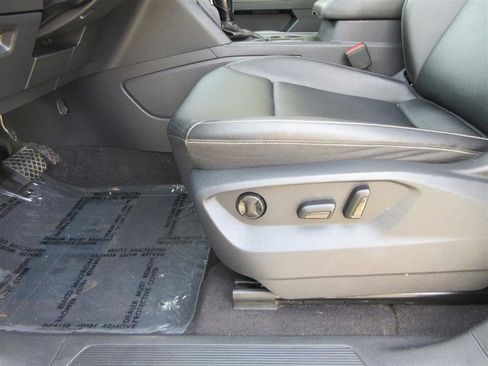 Used 2021 Volkswagen Atlas SE image 19