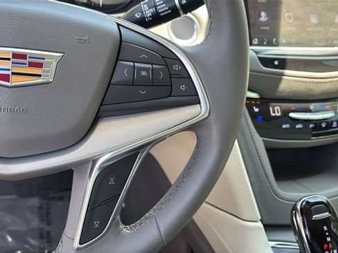 Used 2025 Cadillac XT5 Premium Luxury w/ Technology Package FWD image 24