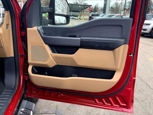 Used 2023 Ford F250 XLT w/ F-250 >10K GVWR Package image 25