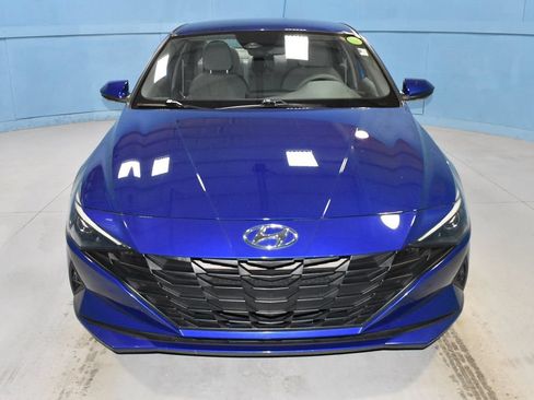 Used 2021 Hyundai Elantra SE FWD image 21