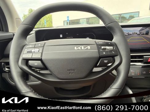 New 2026 Kia Sportage SX AWD/4WD image 34