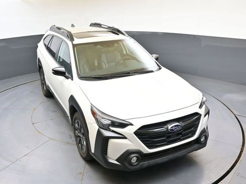 Certified 2025 Subaru Outback Onyx Edition AWD/4WD image 43