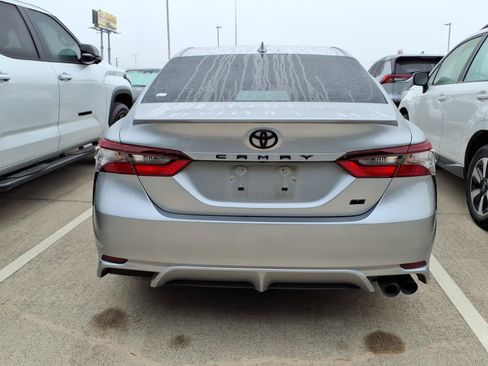 Used 2023 Toyota Camry SE image 7