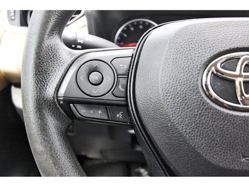 Used 2019 Toyota RAV4 LE w/ All Weather Liner Package FWD image 19