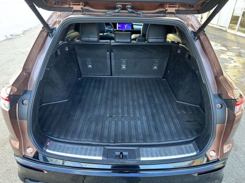 Used 2025 Toyota Crown Signia Limited image 41