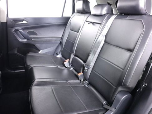 Used 2019 Volkswagen Tiguan SEL w/ 3rd Row Seat Package AWD/4WD image 38