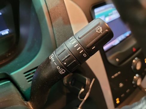 Used 2014 Ford Explorer XLT w/ Equipment Group 202A image 40