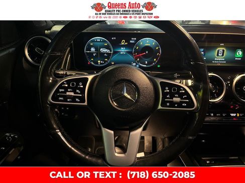 Used 2020 Mercedes-Benz GLB 250 4MATIC w/ Premium Package image 20
