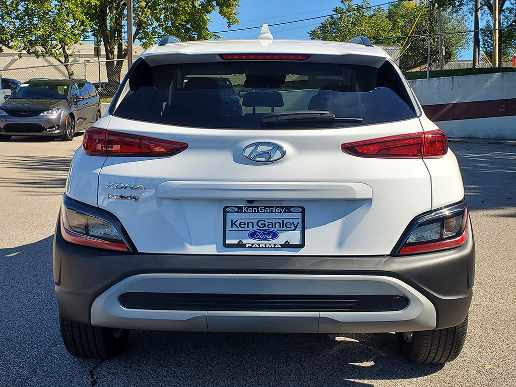 Used 2023 Hyundai Kona SEL FWD image 6