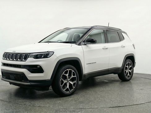 Used 2025 Jeep Compass Limited AWD/4WD image 3