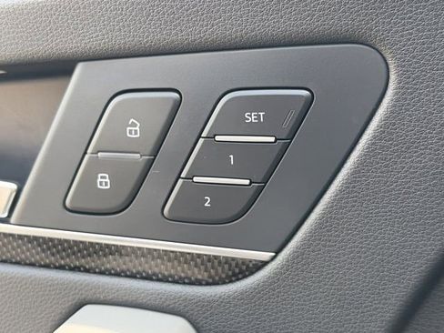 Used 2025 Audi SQ5 Premium Plus w/ Premium Plus Package image 18