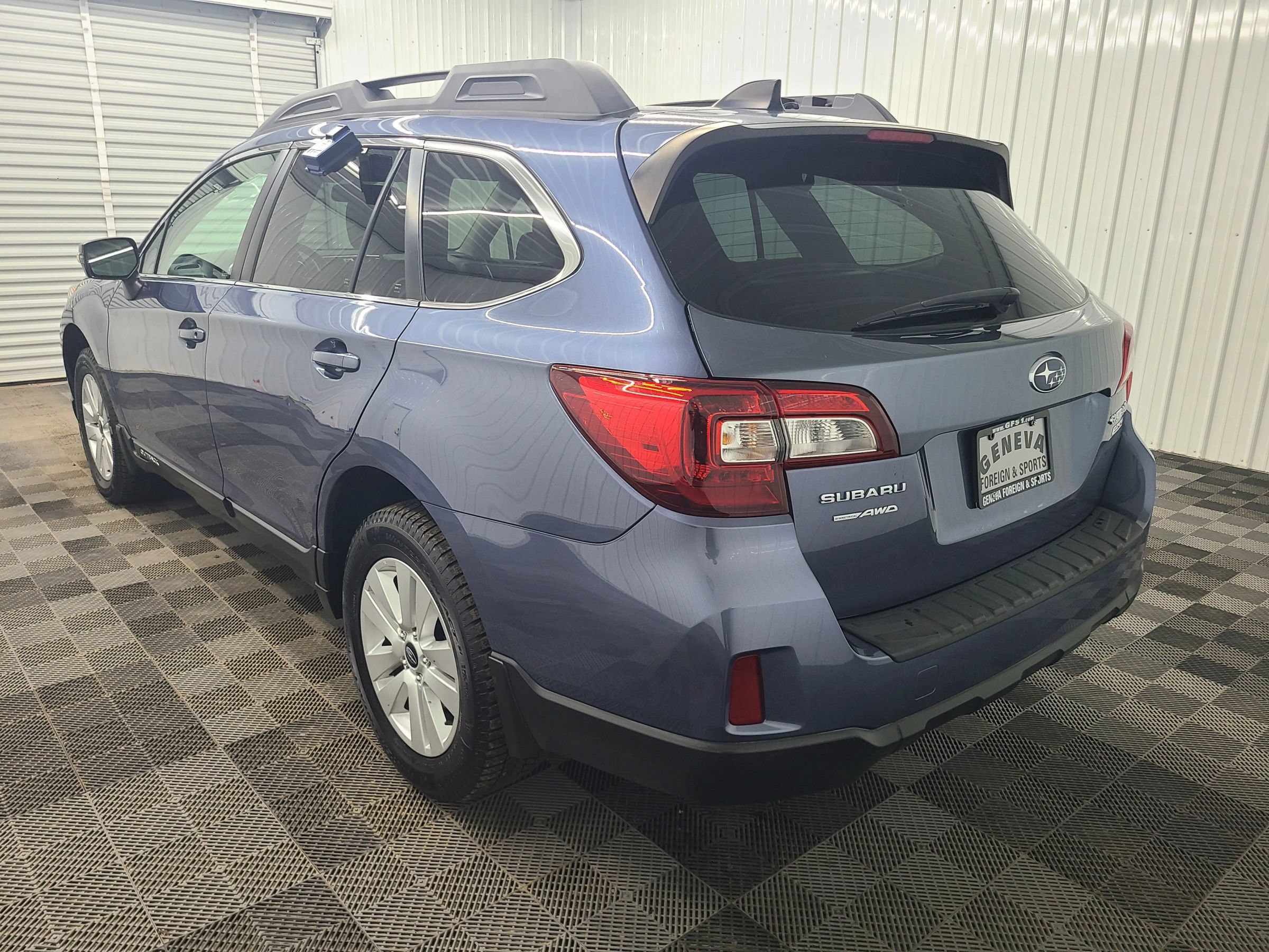 Used 2016 Subaru Outback 2.5i Premium AWD/4WD image 10